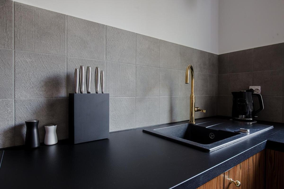 Amazing, Spacious In The Center! Appartamento Varsavia